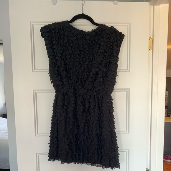 Black ruffle dress - Picture 2 of 3
